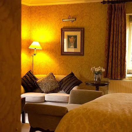 Whitley Hall 4*