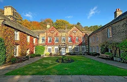 Szálloda Whitley Hall 4*